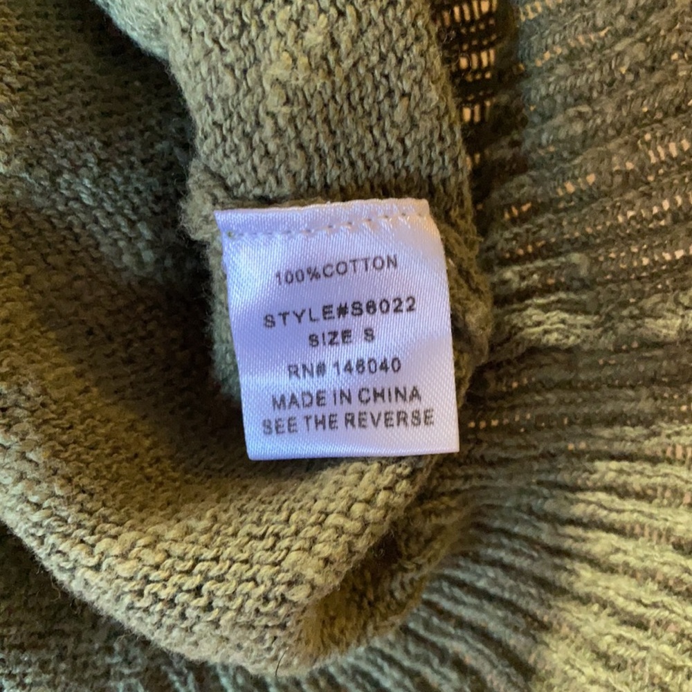 Distressed Sweater - Picture 6 of 7